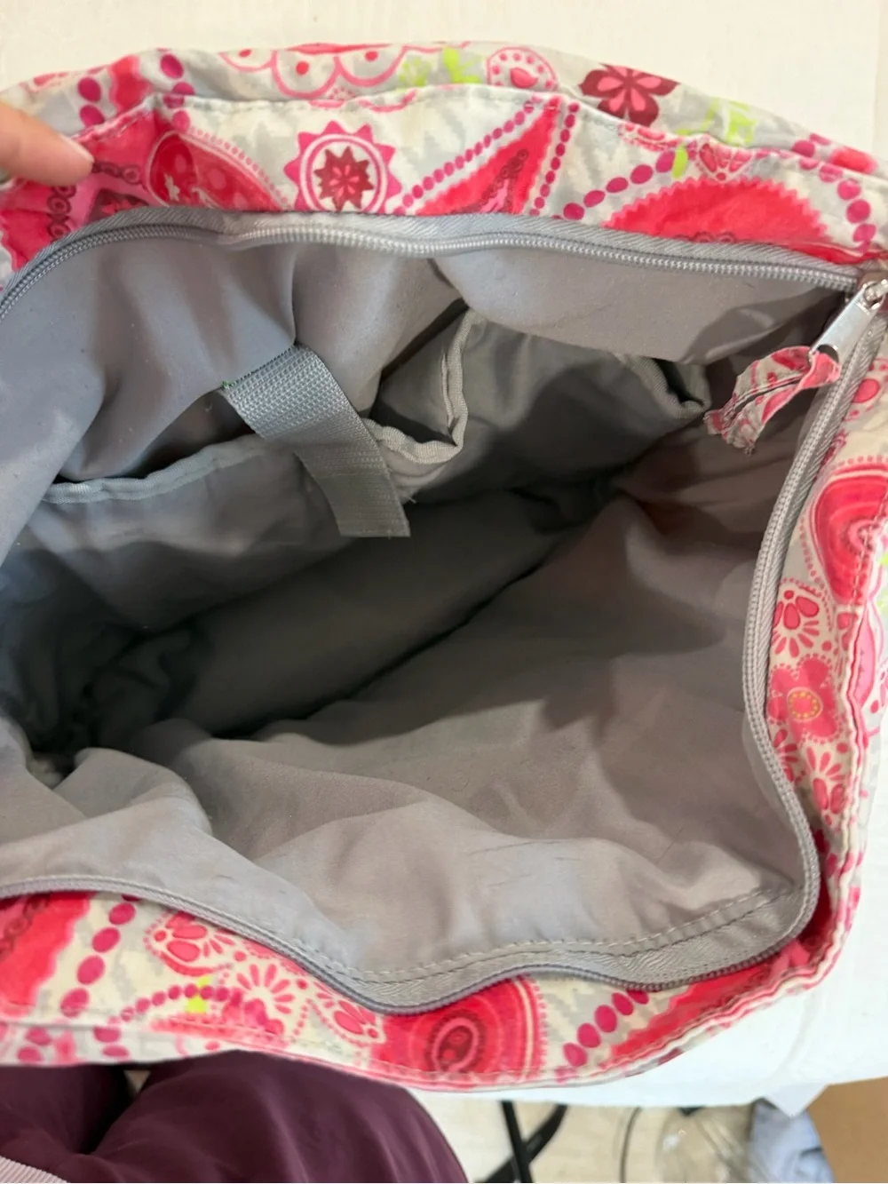 Danielle Morgan Quilted Paisley Tote Bag Zip Closure Inner/Outer Pockets